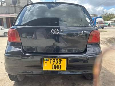 A picture of  TOYOTA VITZ DNQ Year model 2003 1sz 990cc ODO