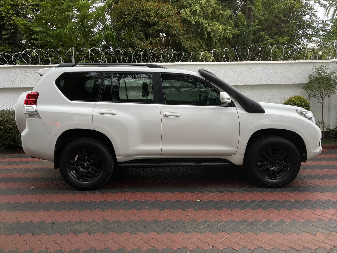 used toyota prado