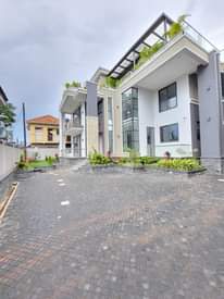A picture of House On Sale