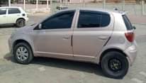 A picture of Vitz old Piston 4 Gari nzuri sana popote safari Bei