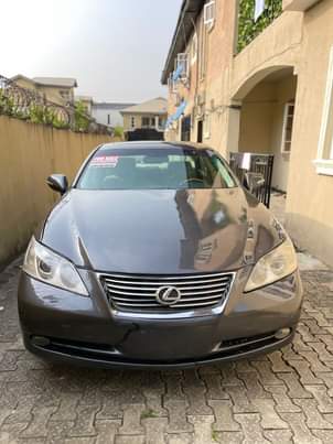 A picture of Lexus Es350
