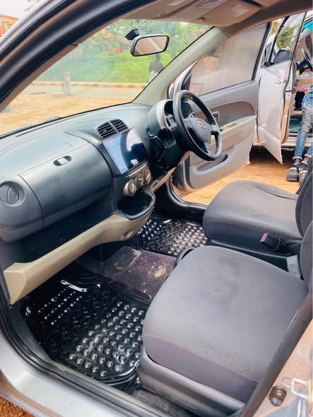 A picture of Car