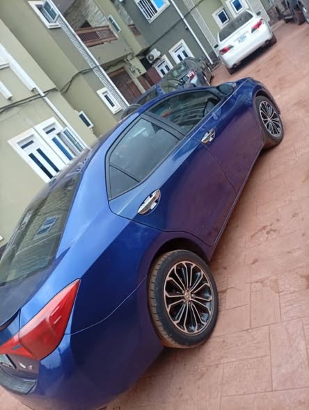 A picture of Toyota Corolla 2015