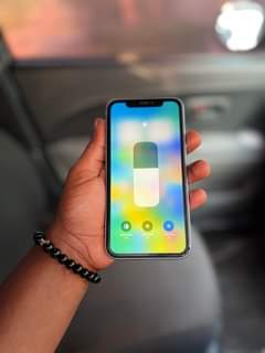 A picture of IPHONE XR 64GB