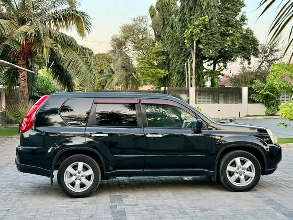 A picture of Bei 22ML NISSAN X TRAIL Year 2010 0624 076 876