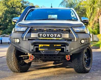 used toyota hilux