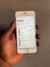 A picture of iPhone 7plain