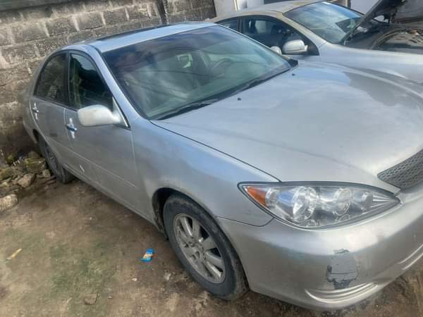 A picture of Pure first body used 2002 03 Toyota Camry with v6