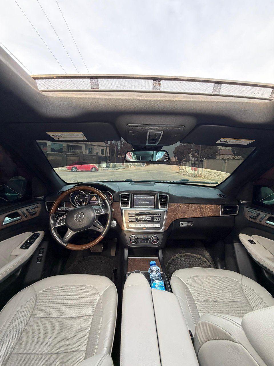 A picture of 2013 Mercedes Benz gl550