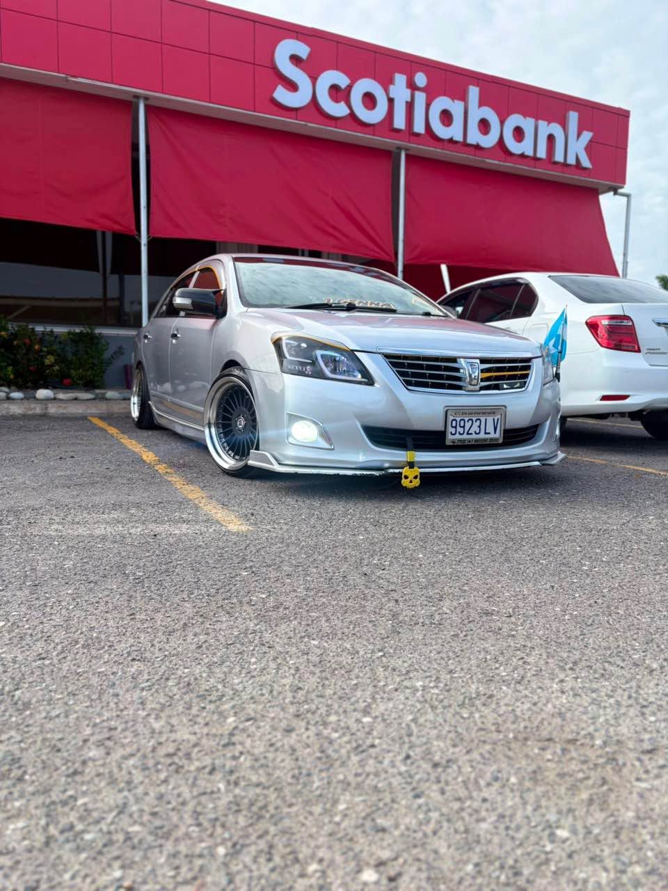 toyota premio