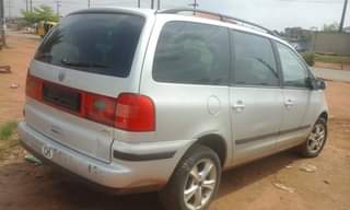 A picture of Volkswagen Sharan 2002 model for sale Factory Ac Manual transmission