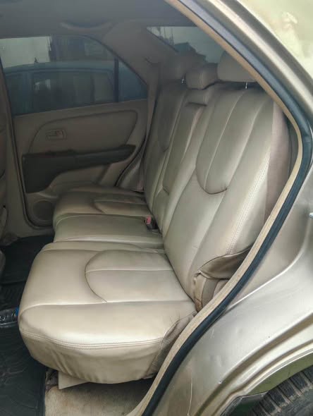 A picture of Lexus Rx300