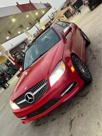 A picture of 2009 Mercedes Benz C300