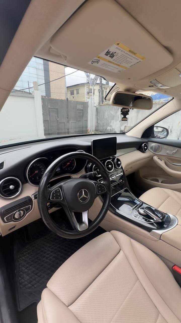 A picture of 2017 Mercedes Benz GLC300 4MATIC