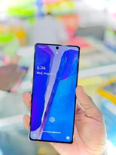 A picture of Samsung note 20