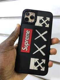 A picture of iPhone 11 Pro Max 1.25M faceid working battery 77 WhatsApp