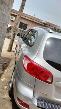 A picture of Hyundia Santa 07 first body everything working perfectly engine gear
