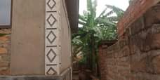 A picture of Kawanda bombo rd hse on quick sale