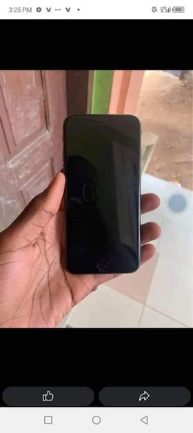 A picture of Iphone 8 plain imenyooka sna ios 16.7 0694043644