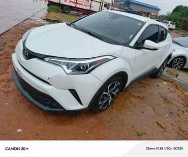 A picture of 2018 Toyota C HR Direct tokunbo