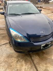 A picture of Clean Lexus 330