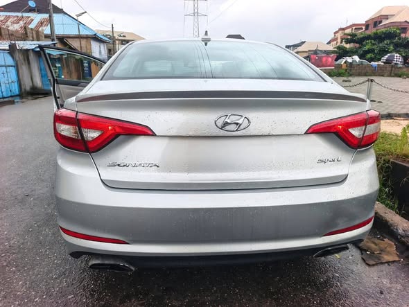 A picture of Hyundai Sonata 2017