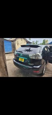 A picture of TOYOTA HARRIER NEW MODEL