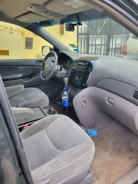 A picture of 2007 Toyota Sienna