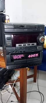 A picture of Aiwa radio