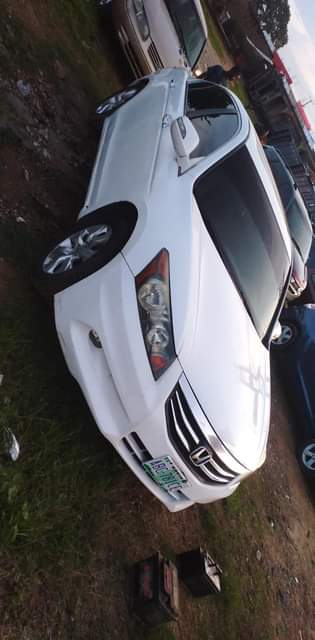 A picture of HONDA ACCORD 2002 GOOD ENGINE GEAR AC HAS LEAKAGES AVAILABLE