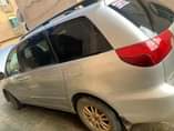 A picture of First body Toyota Sienna 2006 Please call me on 08026843626