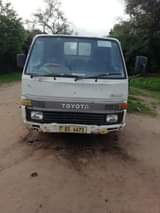 used toyota hiace