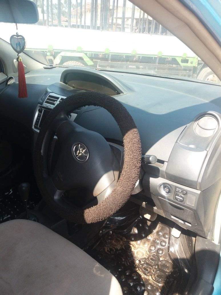 A picture of Toyota vitz
