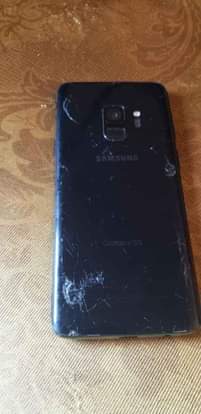 A picture of Samsung s9