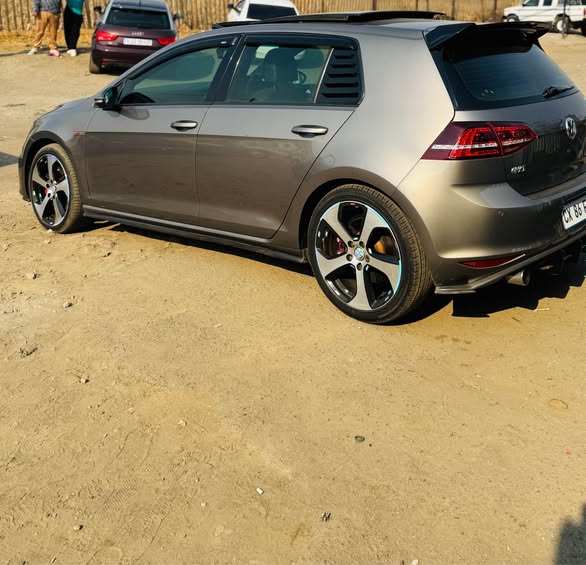 volkswagen golf gti