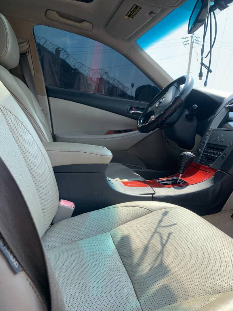 A picture of REGISTERED LEXUS ES 350 YEAR 2009 MODEL V6 ENGINE SUNROOF
