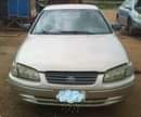 A picture of Toyota droplight 2002 model