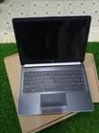 A picture of Unasubili nini Tumeshusha Bei nakushusha wajanja wanachukua laptops kwa Bei
