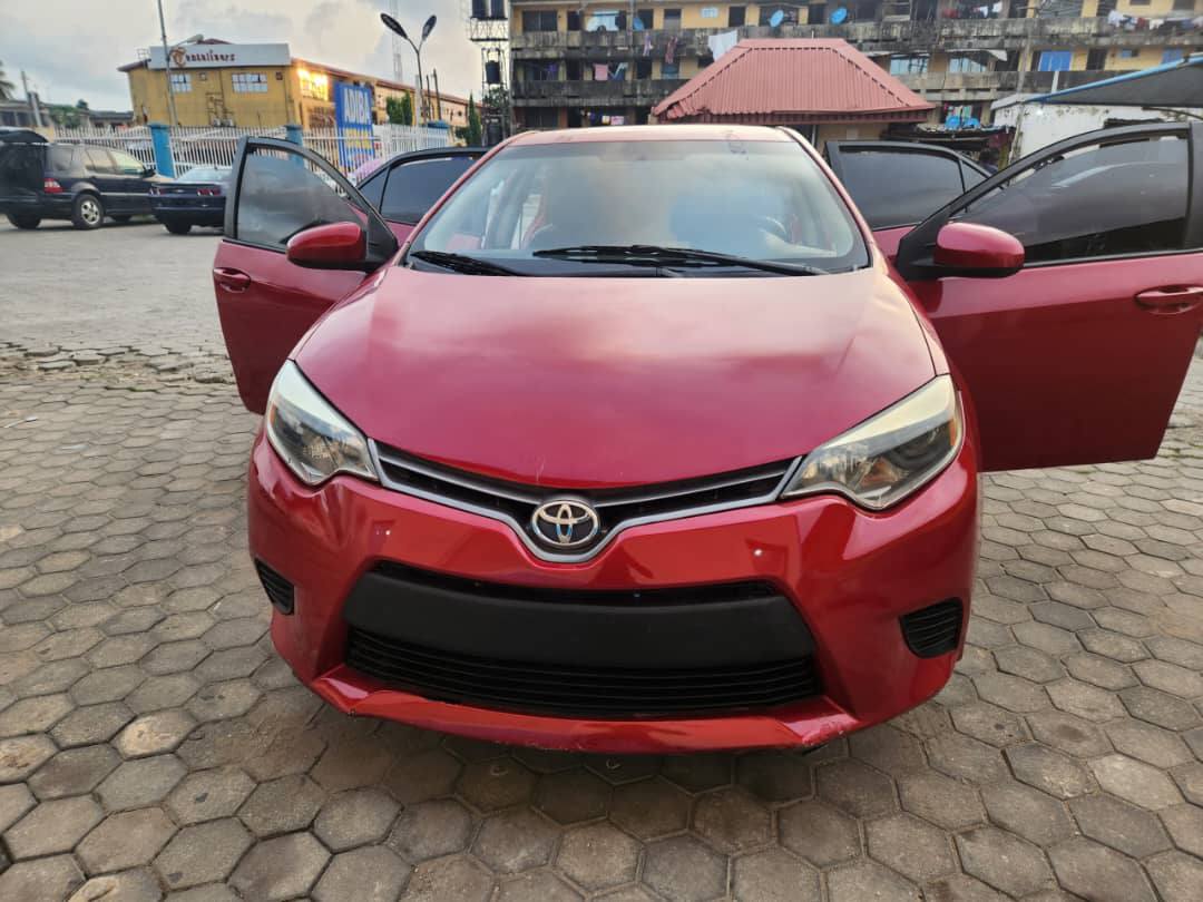 A picture of Toyota Corolla 2015