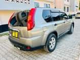 A picture of Nissan extrail