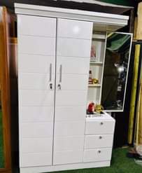 A picture of Nauza na kutengeneza furniture Aina zote Chagua nikuletee ulipo 0684780098