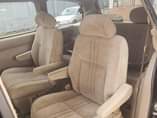 A picture of Clean sienna bus