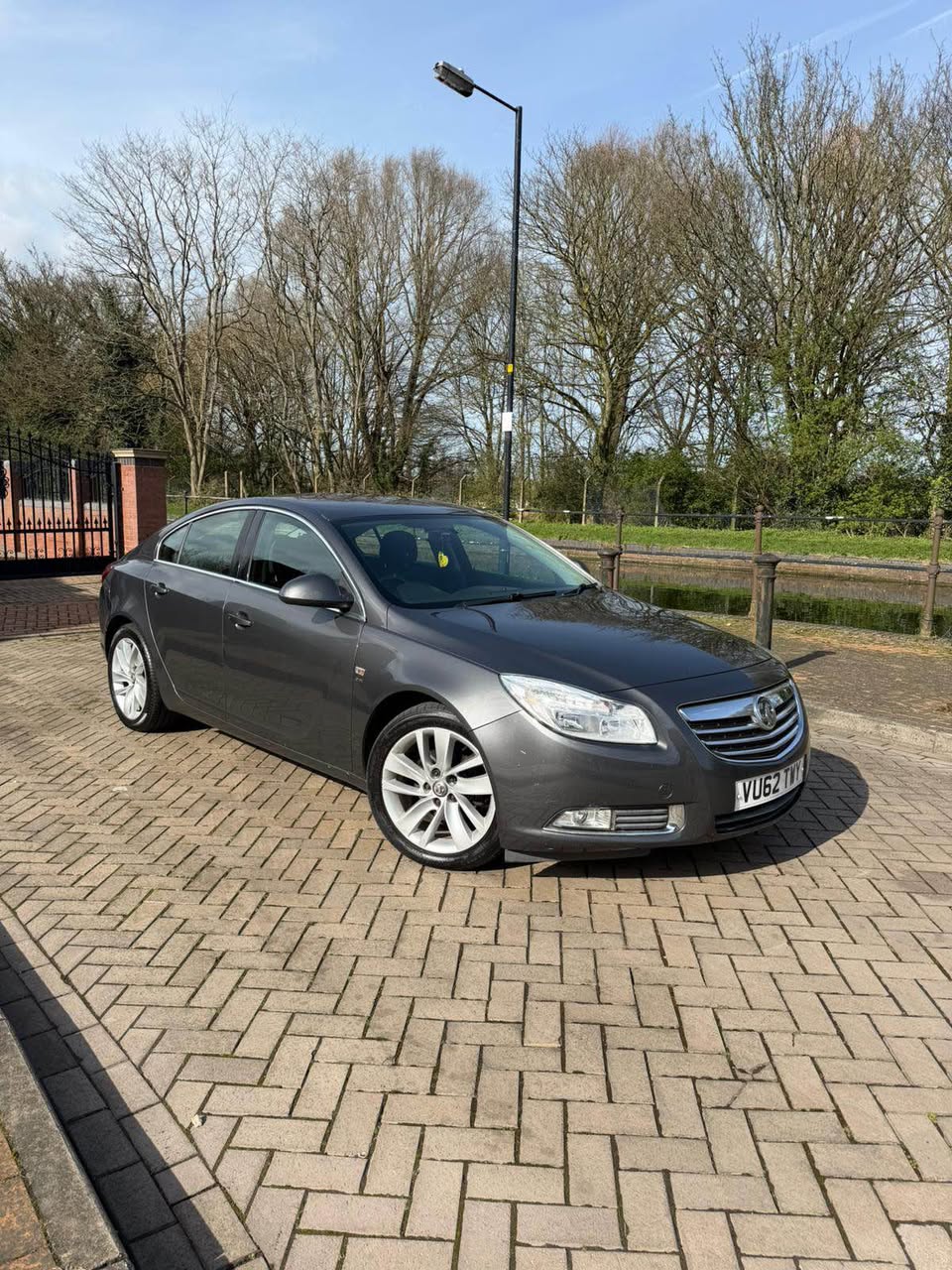 vauxhall insignia