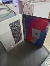 A picture of MacBook Pro O17