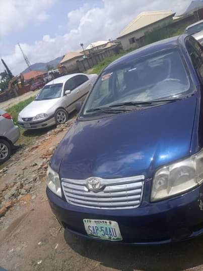 A picture of Toyota Corolla bank type