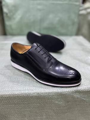 A picture of Men s shoes