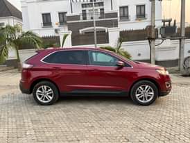 A picture of Ford Edge 2016 model
