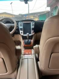 A picture of Toks standard lexus rx 330 Available now for urgent sales