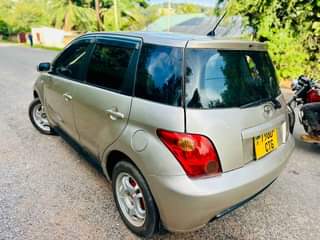 A picture of Toyota Ist 6mln