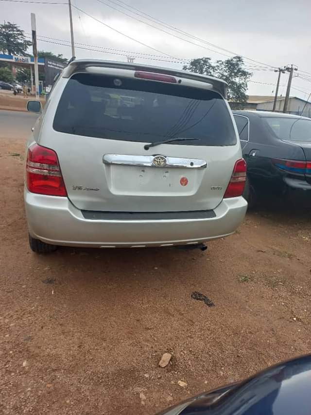 A picture of 2003 Toyota Highlander